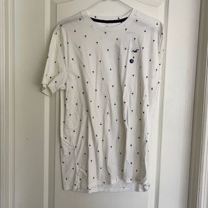 Hollister T-shirt